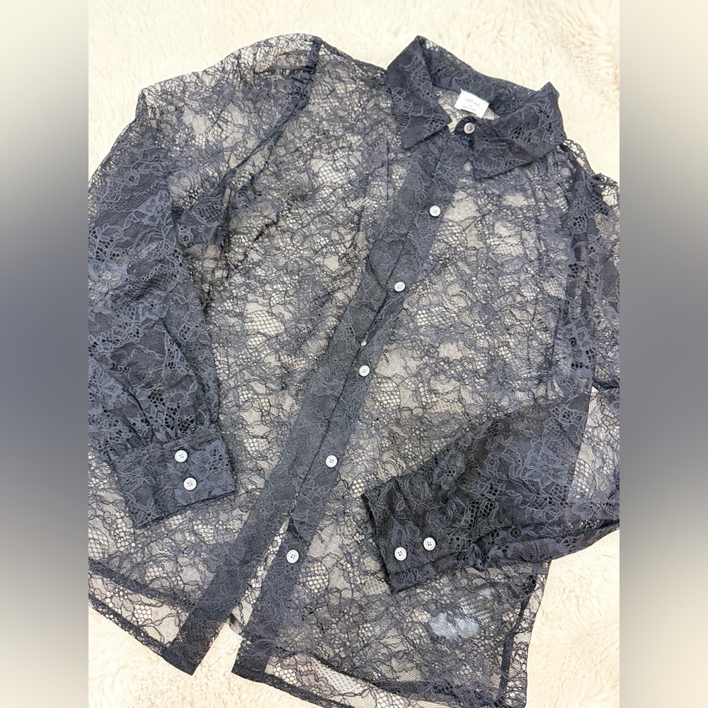 WILFRED Fleur Blouse
Lace sheer button-up blouse - Picture 8 of 8